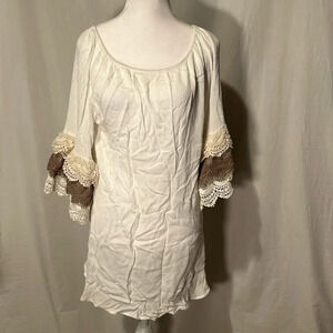 white, taupe, & cream Umgee swanky crochet dress size medium